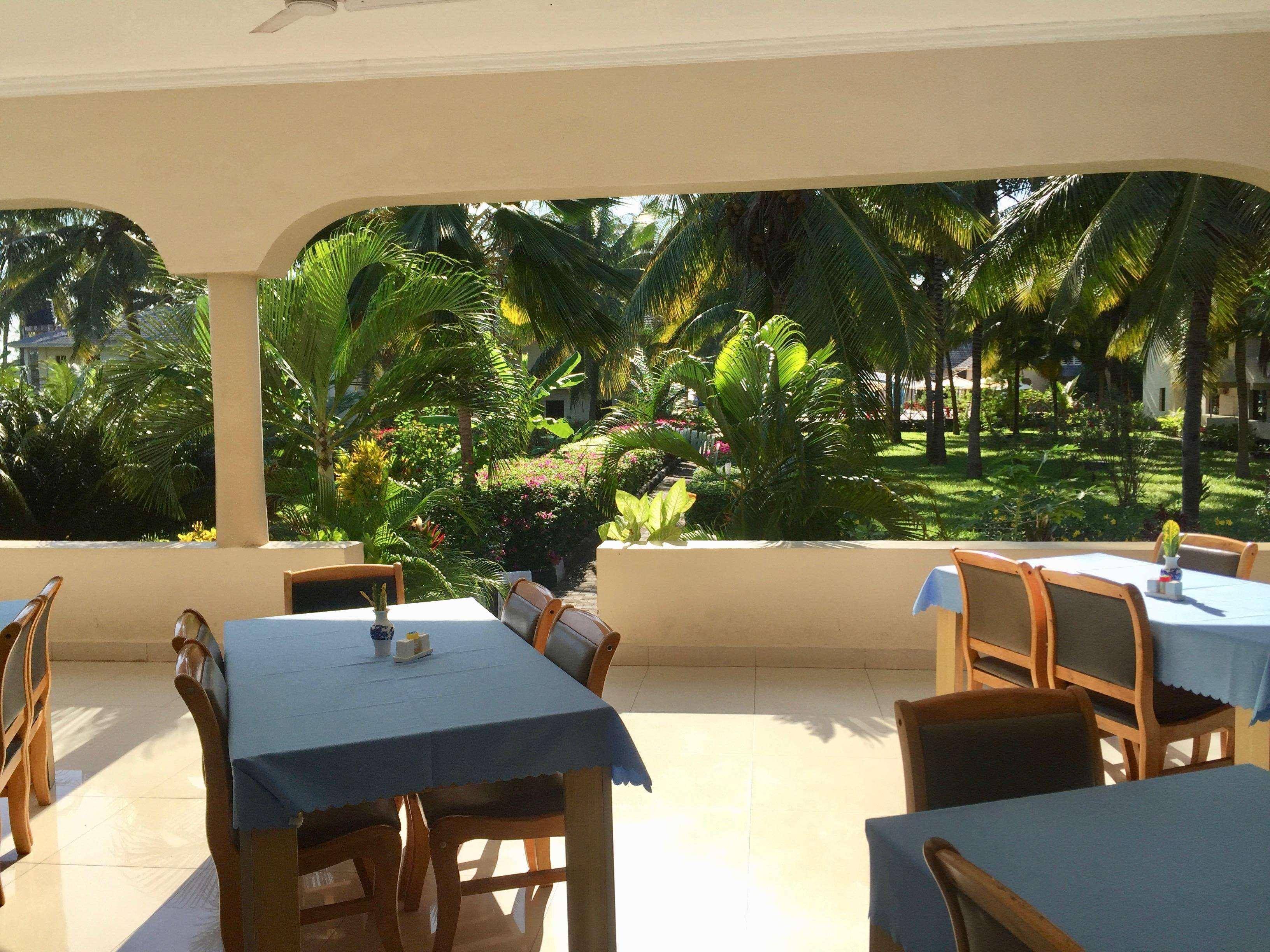 Oceanic Bay Hotel & Resort Bagamoyo Buitenkant foto