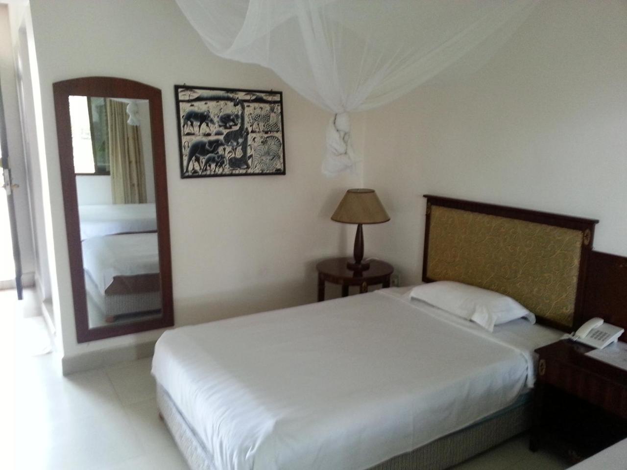 Oceanic Bay Hotel & Resort Bagamoyo Buitenkant foto