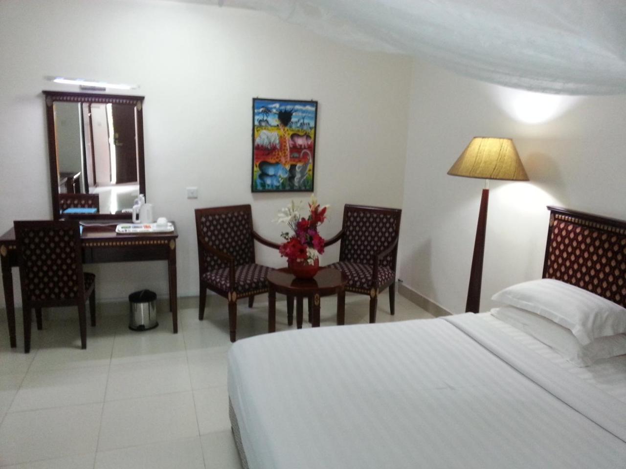 Oceanic Bay Hotel & Resort Bagamoyo Buitenkant foto