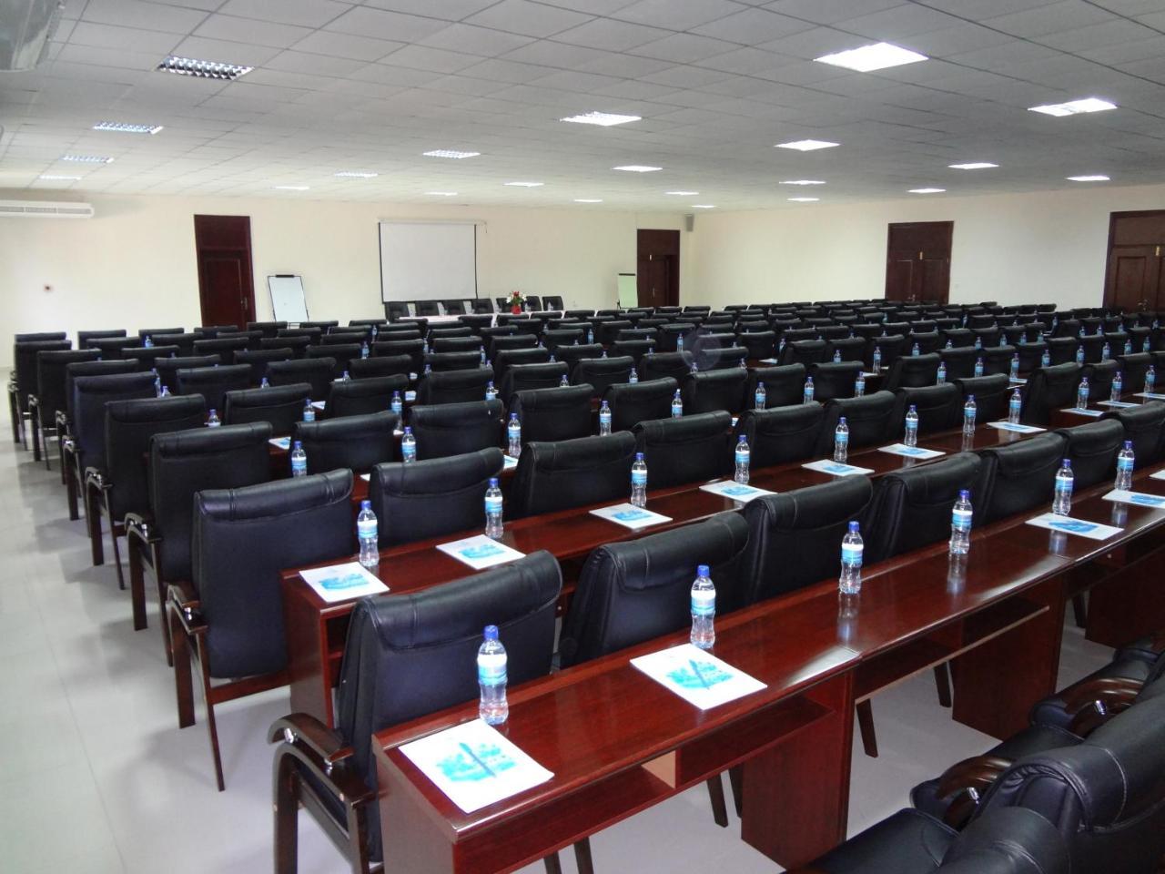 Oceanic Bay Hotel & Resort Bagamoyo Buitenkant foto